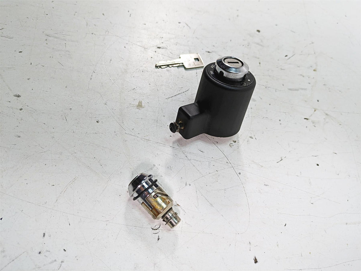 2019 Harley XL883N Sportster Iron Ignition Switch Steering Lock Set 71400083 {{ shop.shopifyCountryName }} - Mototech271