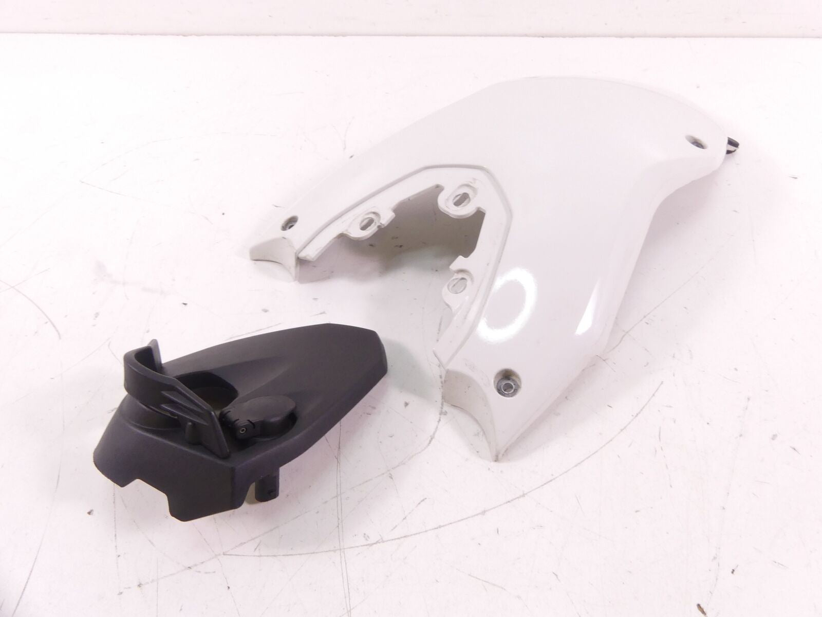2010 BMW F800GS K72 Upper Fuel Gas Petrol Tank Fairing Cover Set 46637695003 {{ shop.shopifyCountryName }} - Mototech271