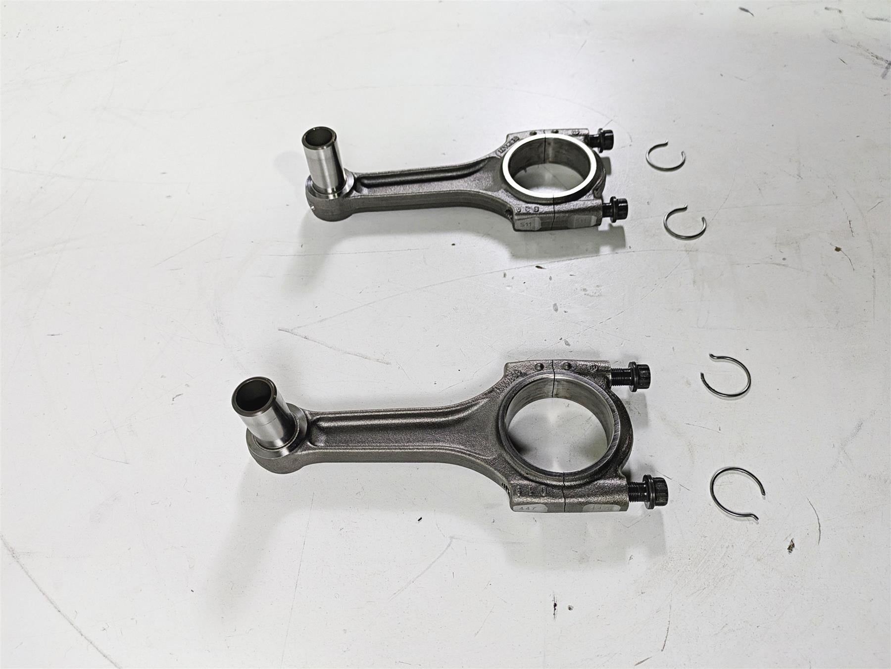 2010 Harley VRSCF Muscle Rod Piston Connecting Rod Set 24307-01K | Mototech271
