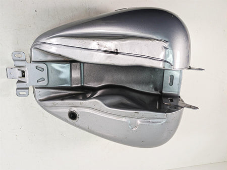 2020 Harley Touring FLHX Street Glide Fuel Gas Petrol Tank - Dented 61356-08 {{ shop.shopifyCountryName }} - Mototech271
