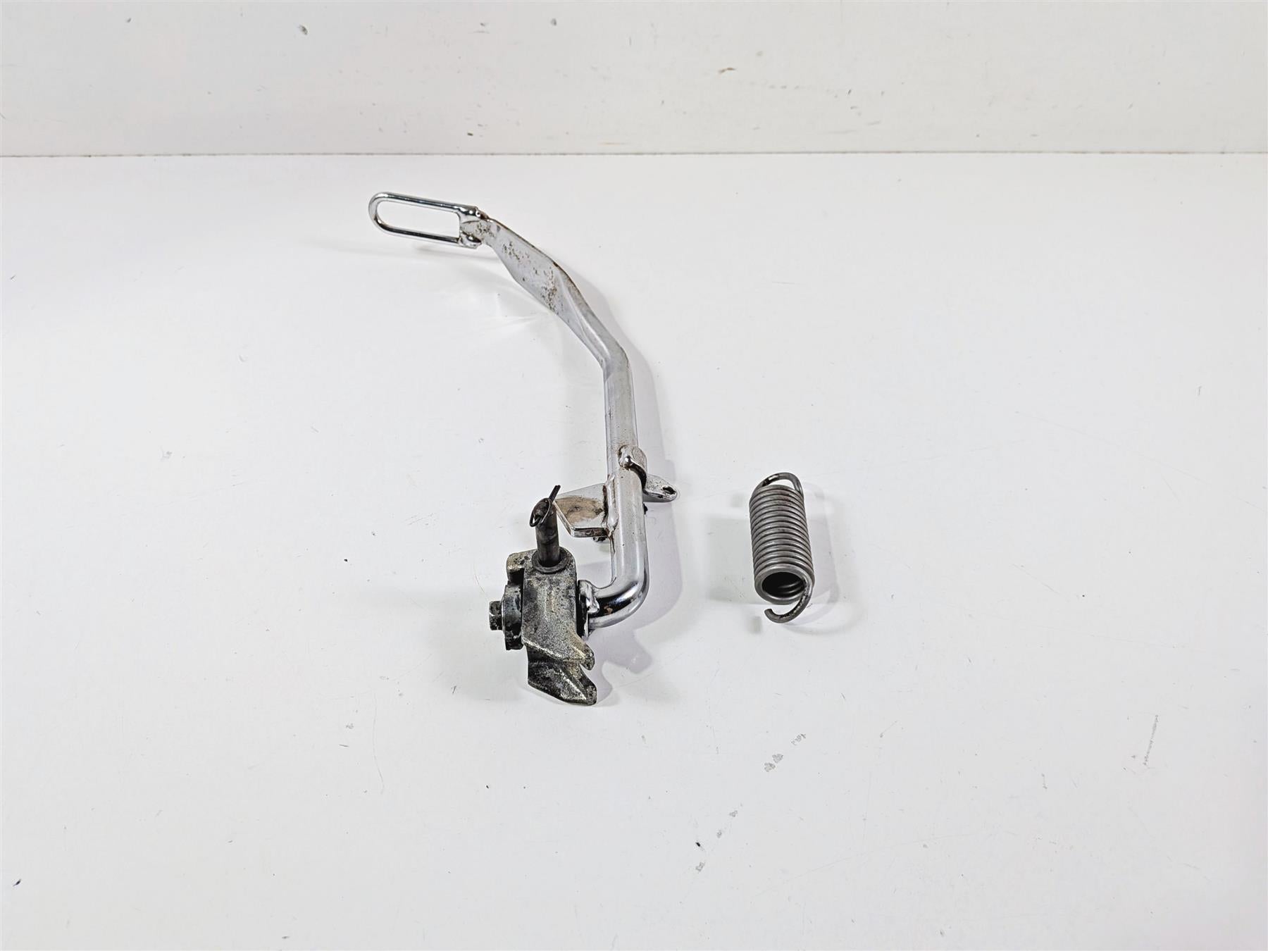 2007 Harley Dyna FXDB Street Bob Side Kickstand Kick Stand 49704-90H {{ shop.shopifyCountryName }} - Mototech271
