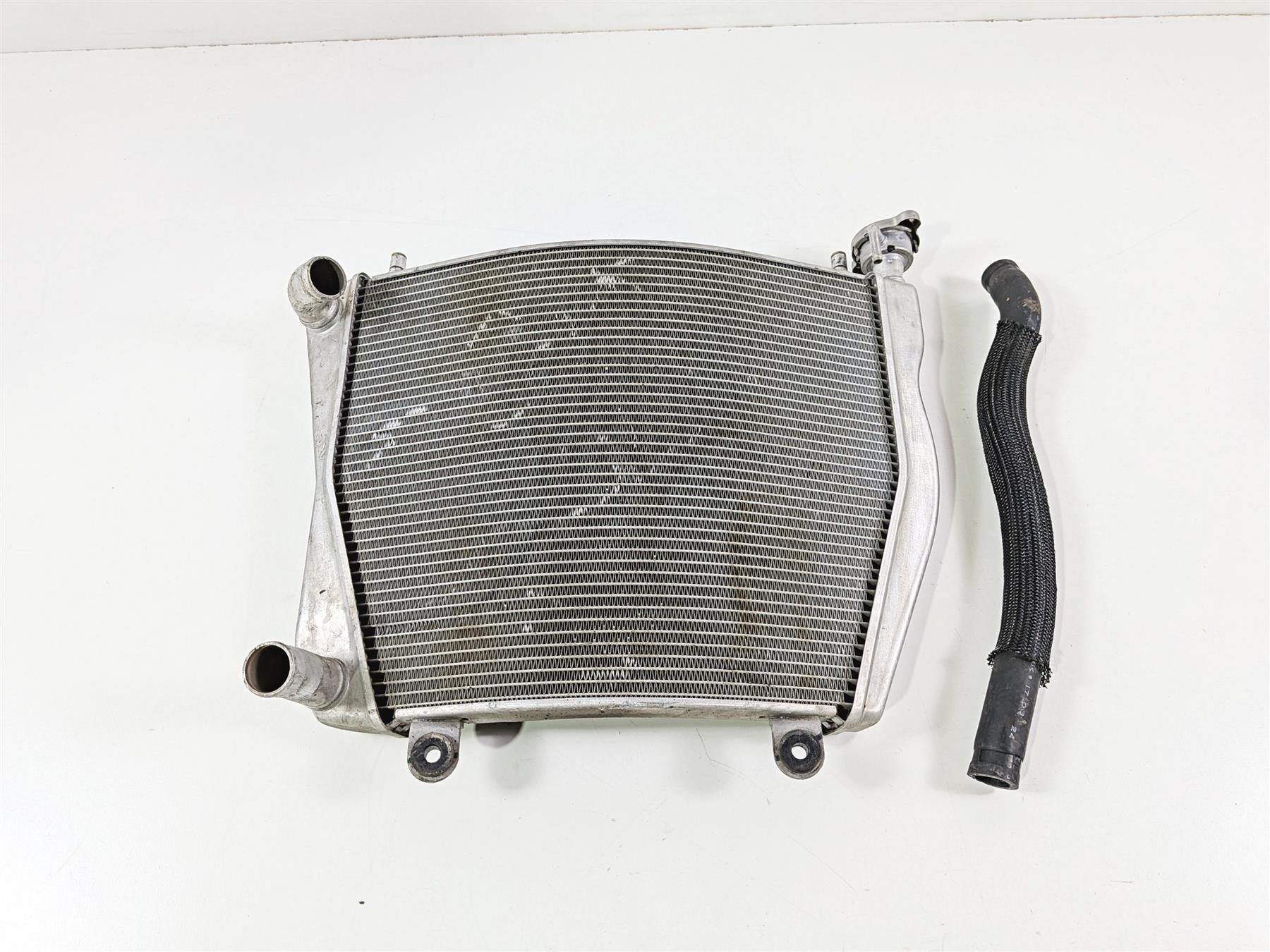 2023 Ducati Streetfighter V4 Water Coolant Radiator - No Leaks 54812531A-Mototech271
