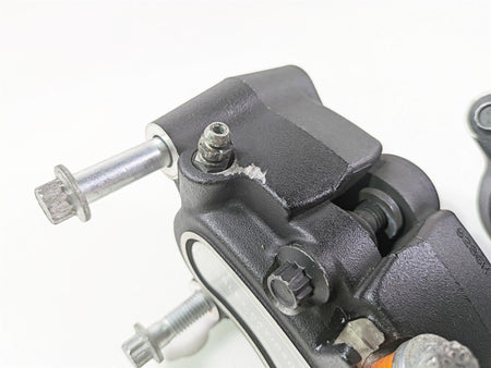 2016 Harley FXDF Dyna Fat Bob Front Brake Caliper Set 41300001 41300002 {{ shop.shopifyCountryName }} - Mototech271
