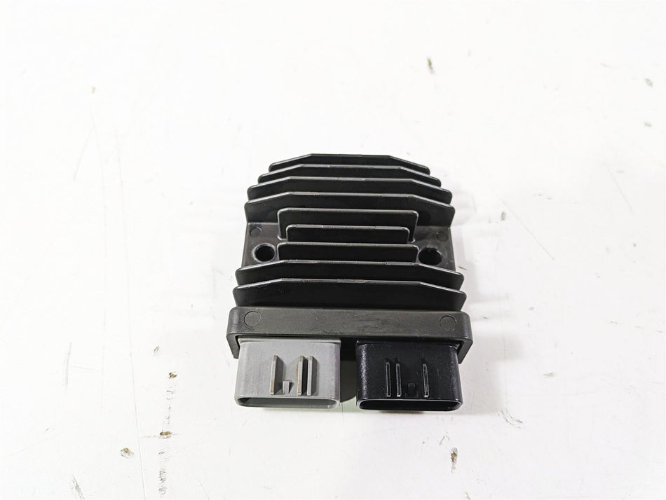 2022 Yamaha YXZ1000 R Rectifier Voltage Regulator B5H-81960-00-00 FH027DA {{ shop.shopifyCountryName }} - Mototech271