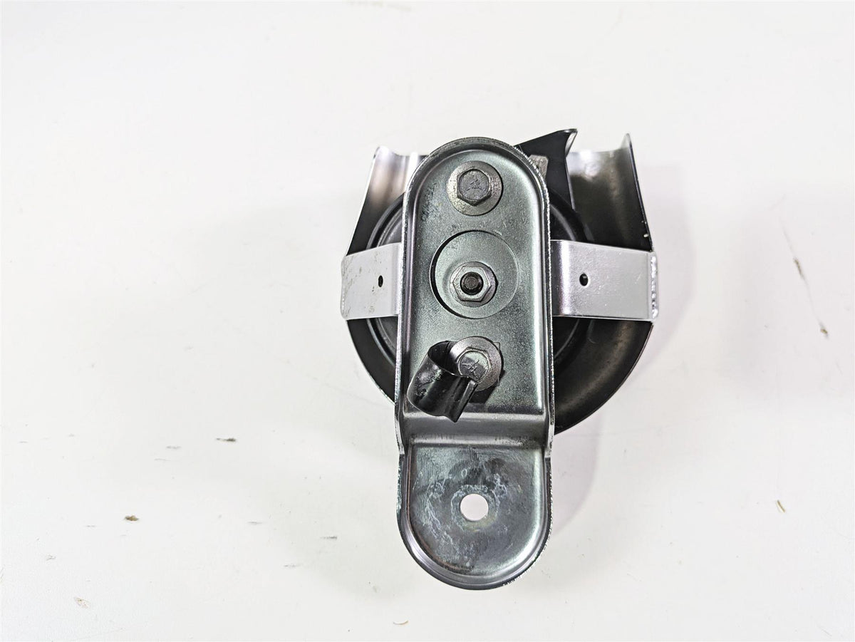 2010 Harley Touring FLHXSE CVO Street Glide Horn & Chrome Cover 69060-90H {{ shop.shopifyCountryName }} - Mototech271