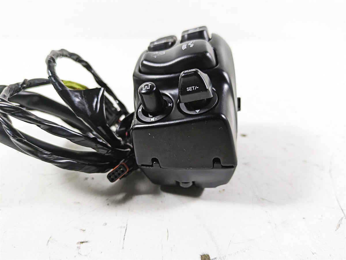 2015 Harley Touring FLHXS Street Glide Left Hand Cruise Control Switch 71500128B {{ shop.shopifyCountryName }} - Mototech271