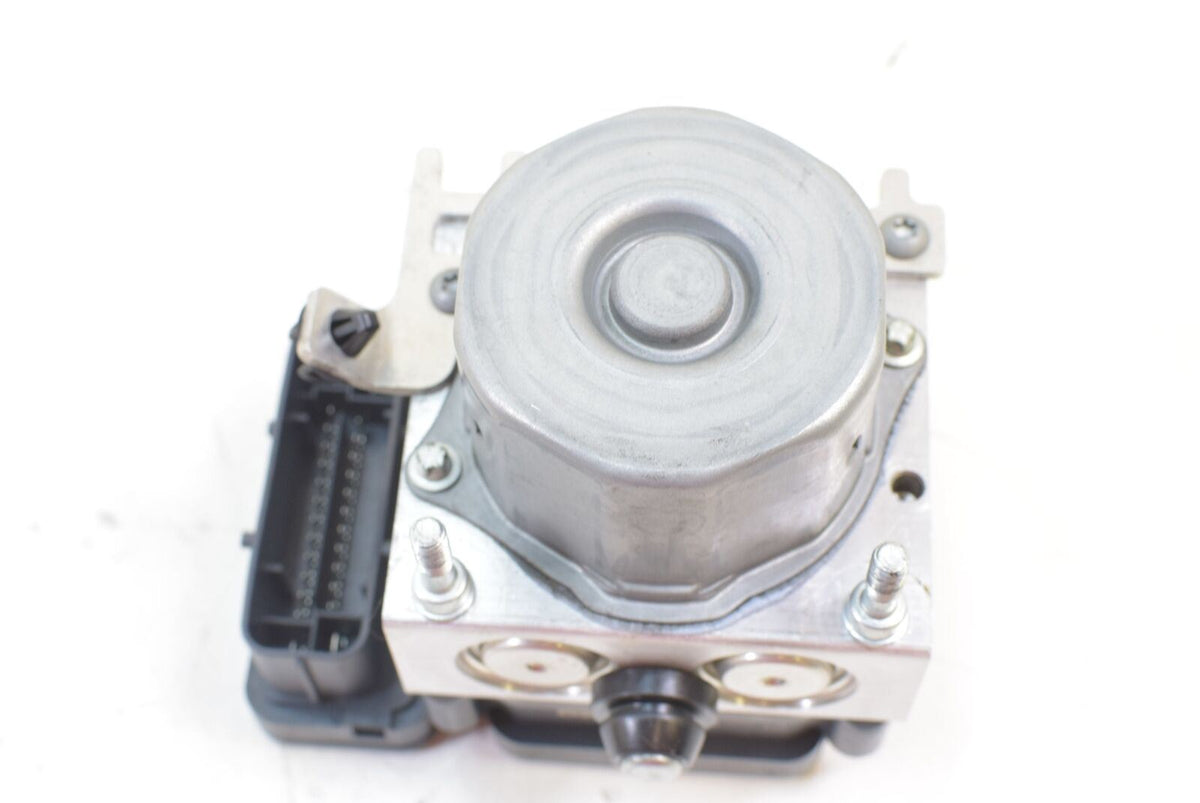 2014 BMW S1000 RR K46 Abs Brake Pump Module 34518526896 {{ shop.shopifyCountryName }} - Mototech271