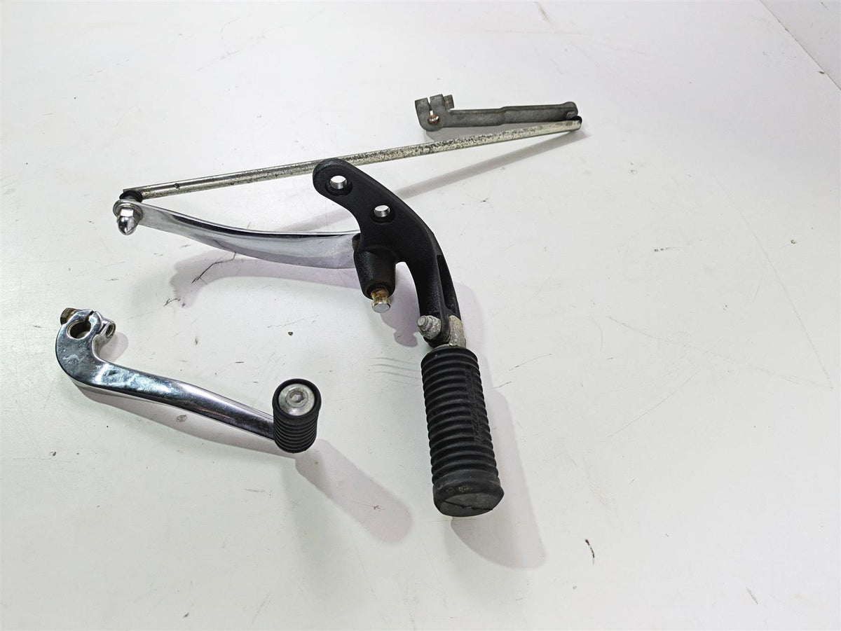 2015 Harley FXDF Dyna Fat Bob Front Left Fw Footpeg & Shifter 33693-03 34564-90B {{ shop.shopifyCountryName }} - Mototech271