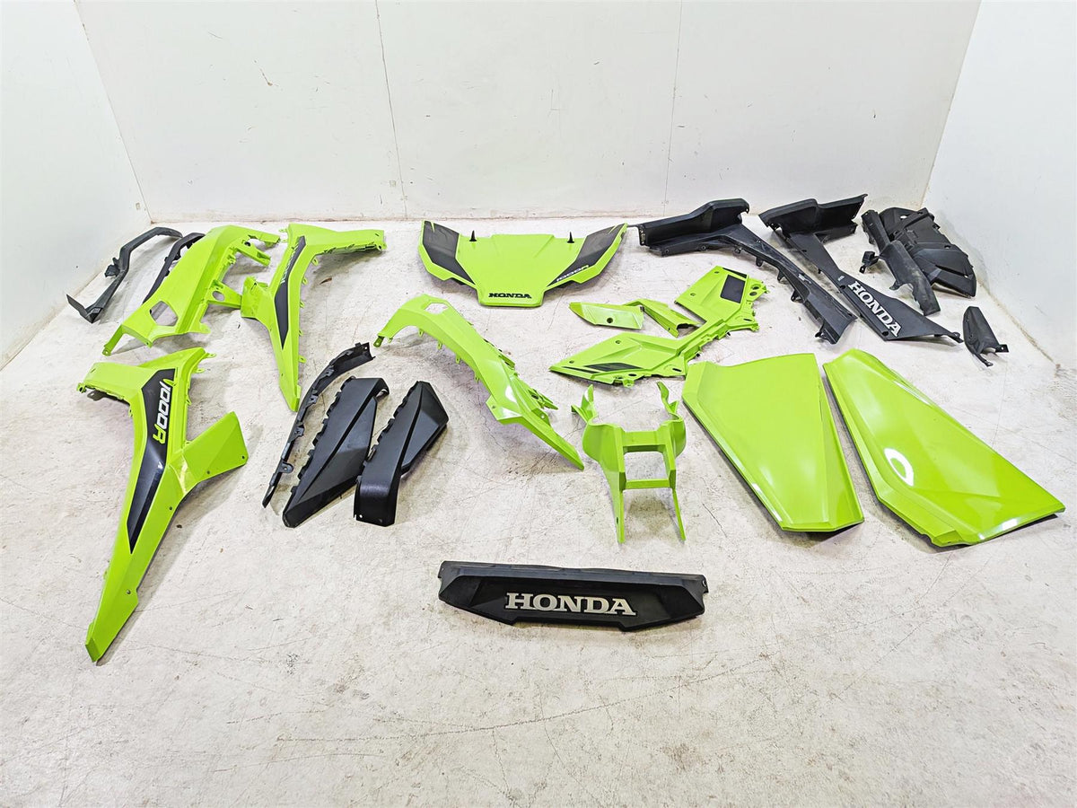 2020 Honda Talon SXS1000 S2R 1000R Fenders Hood Outer Cover Plastics 61300-HL6 {{ shop.shopifyCountryName }} - Mototech271