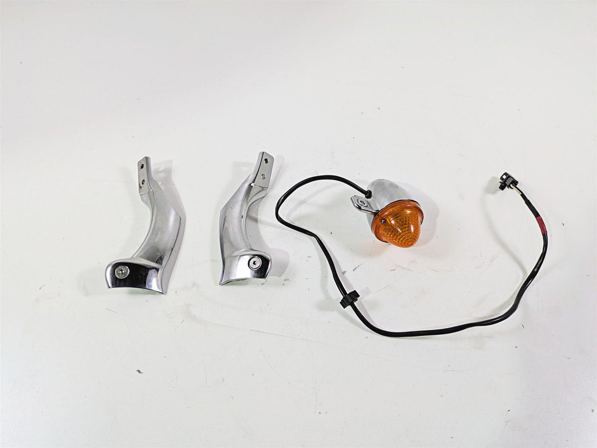 2006 Triumph Rocket 3 Front Blinker & Bracket Mount Set T2701111 T2701100 {{ shop.shopifyCountryName }} - Mototech271