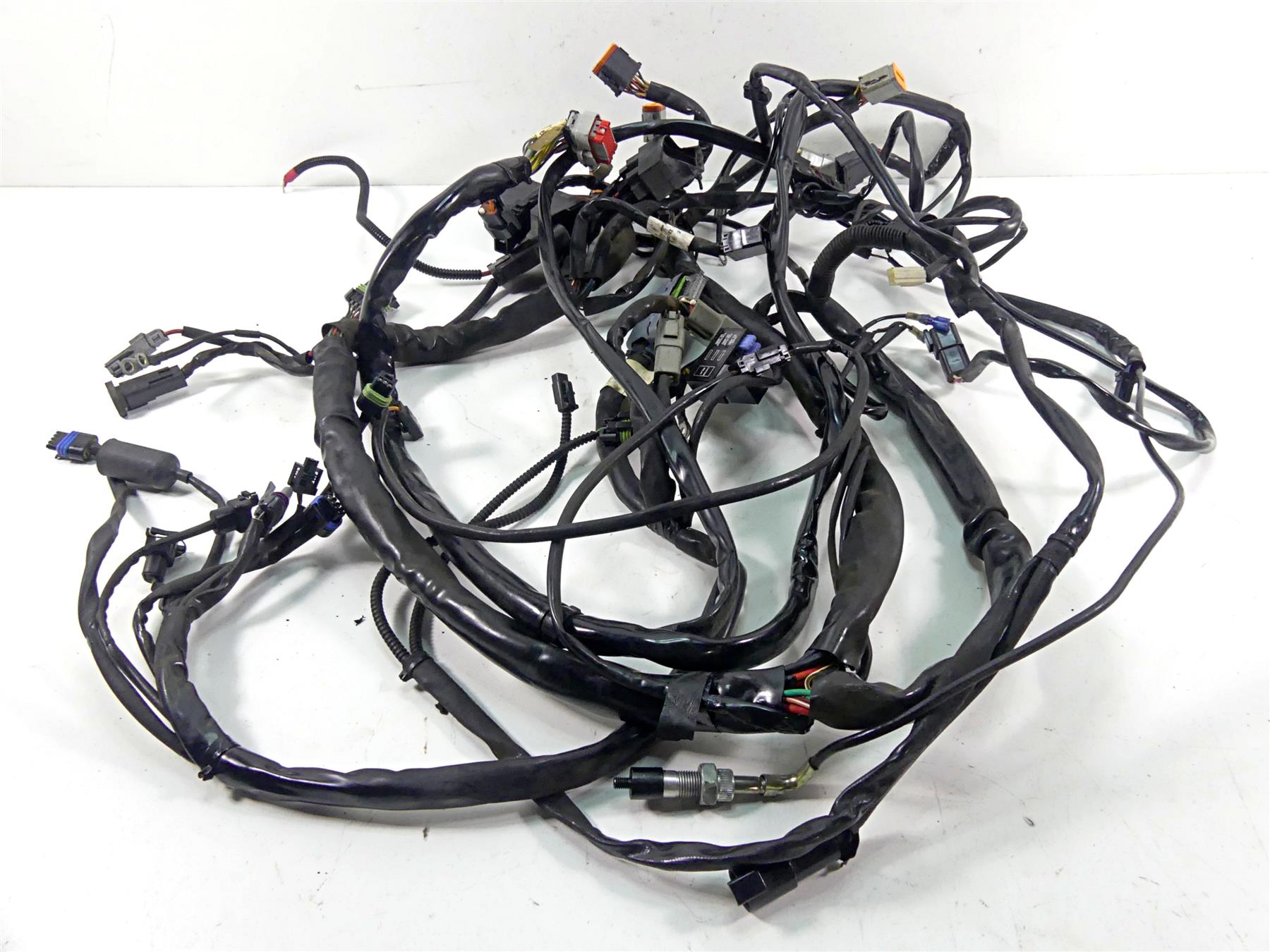2004 Harley Touring FLHTCUI Electra Glide Main Wiring Harness Loom 70985-04 {{ shop.shopifyCountryName }} - Mototech271