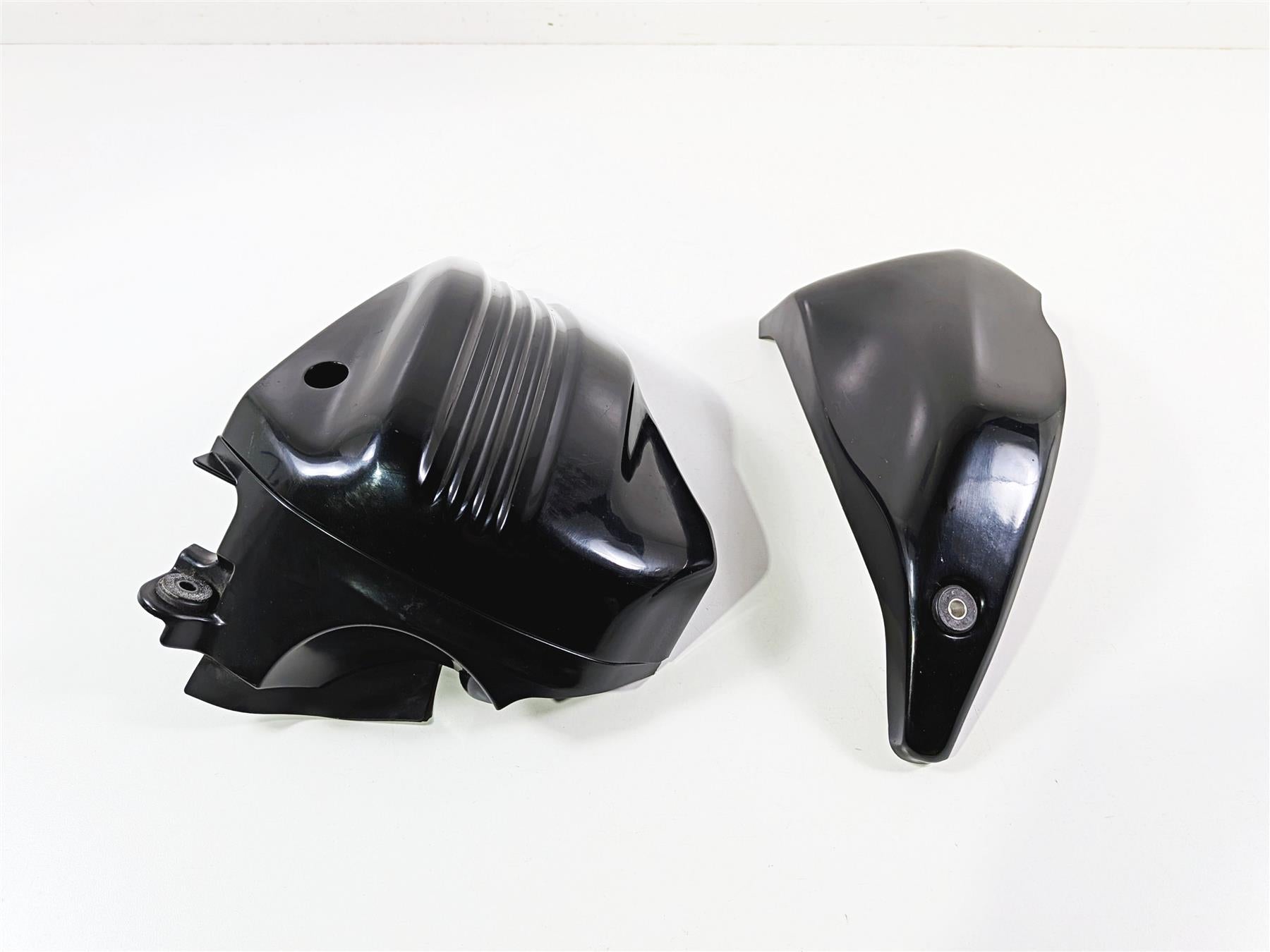 2012 Yamaha XV1900 Raider S Lower Side Covers 1D7-21711-00-P1 5C7-17471-00-P3 {{ shop.shopifyCountryName }} - Mototech271