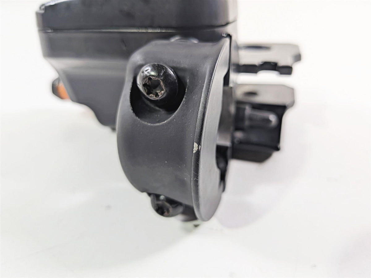 2020 Harley Touring FLTRK Road Glide Front Brake Master Cylinder 44551-08F {{ shop.shopifyCountryName }} - Mototech271