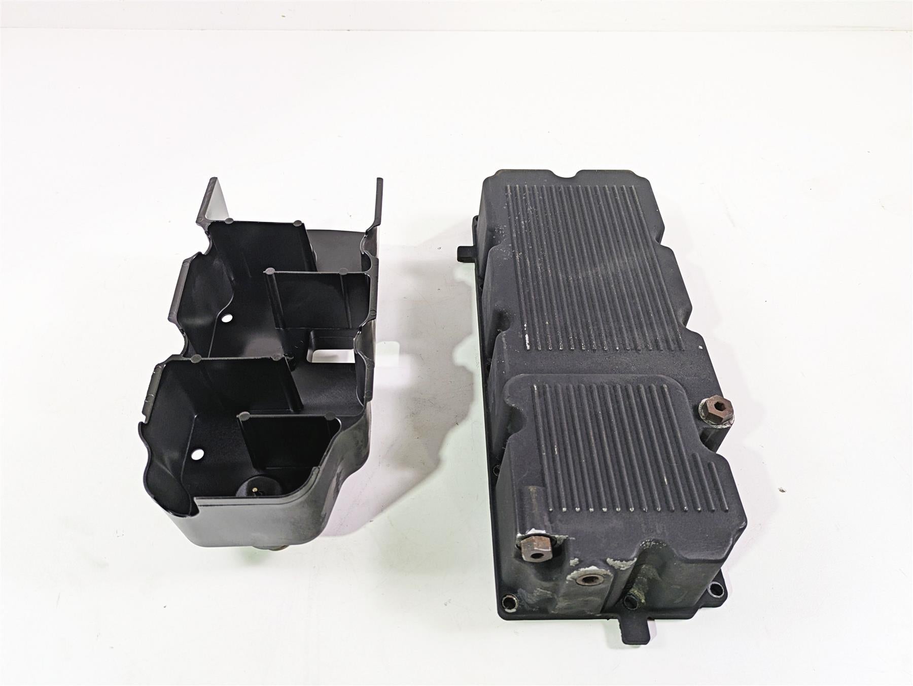 2007 Harley Touring FLHRSE CVO Road King Transmission Oil Pan 62489-99A 62711-99 {{ shop.shopifyCountryName }} - Mototech271