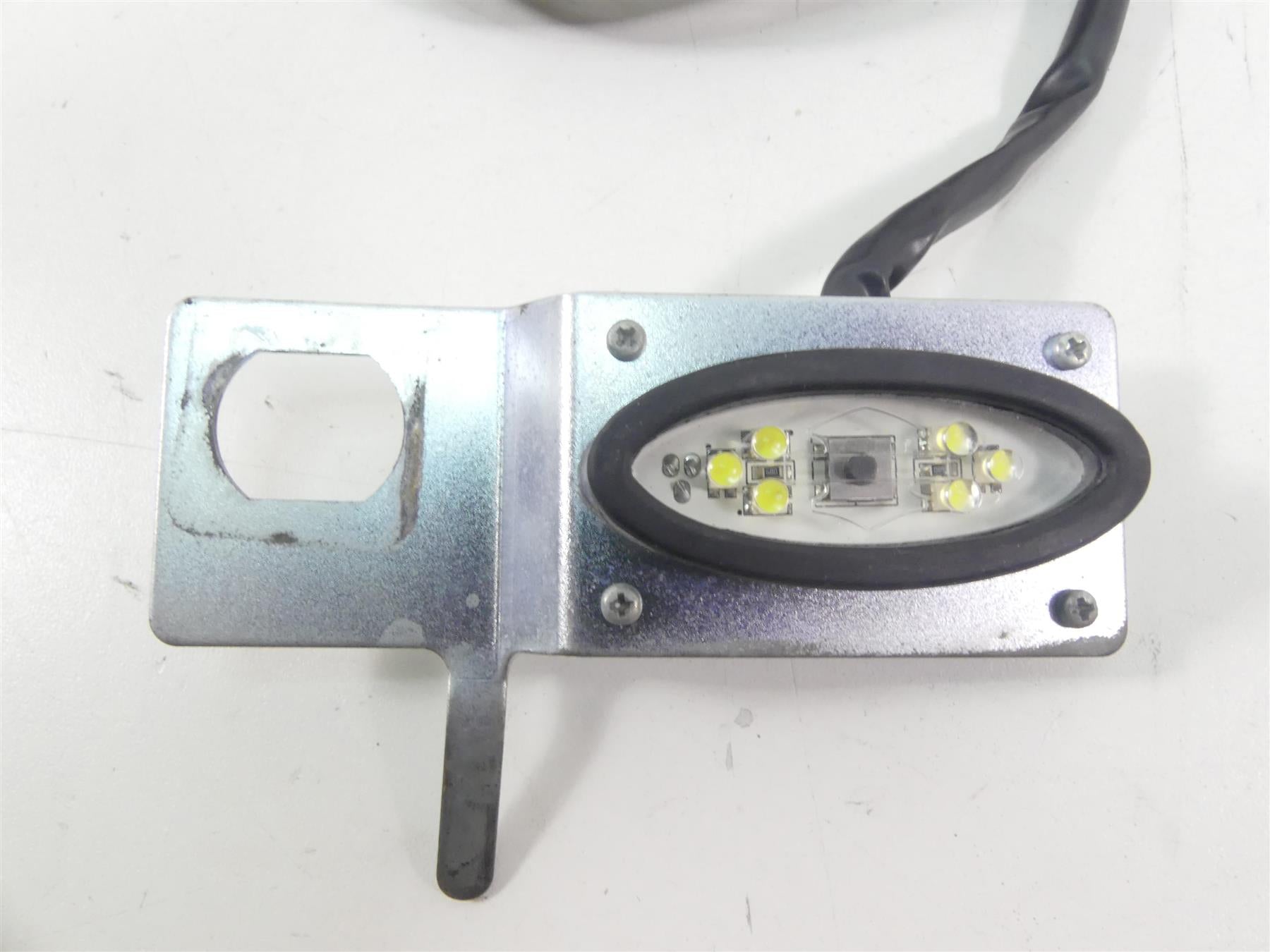 2009 Harley FLHTCU SE4 CVO E-Glide Tour Pak Trunk Dome Top Light Lamp 54332-04B {{ shop.shopifyCountryName }} - Mototech271