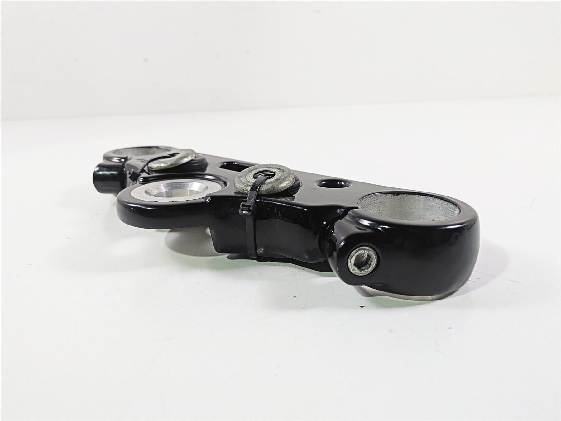 2014 Harley FXDF Dyna Fat Bob Upper Triple Tree Steering Clamp Black 48640-09 {{ shop.shopifyCountryName }} - Mototech271