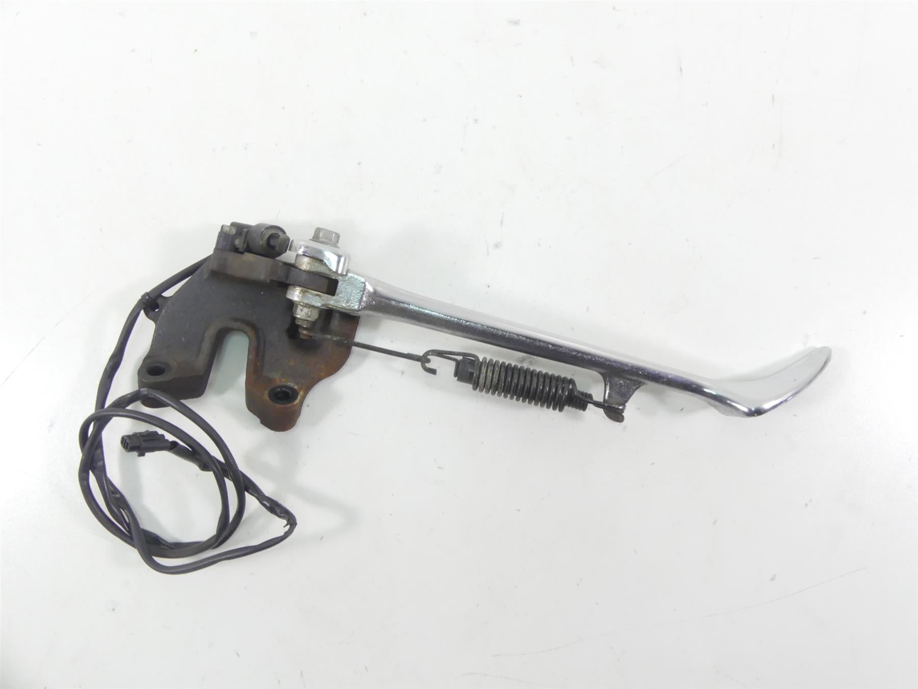 2007 Yamaha XVS1300 V-Star Side Kick Stand Kickstand 4KU-27311-13-00