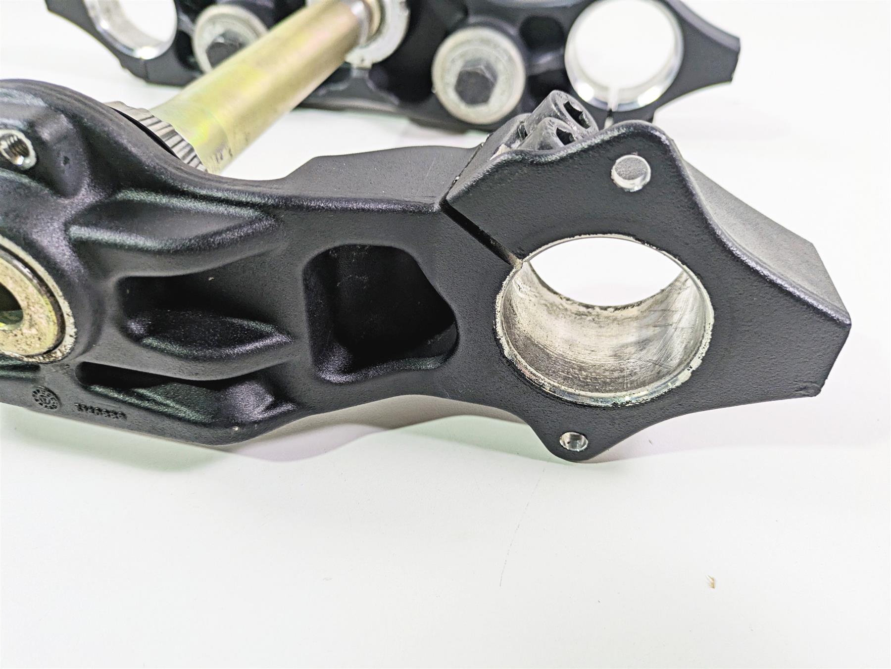 2018 Indian Springfield Dark Horse Upper Lower 46Mm Triple Tree Set 1824620 {{ shop.shopifyCountryName }} - Mototech271