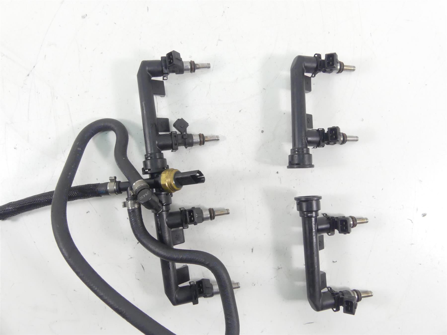2012 BMW S1000RR K46 Fuel Injectors Rails Pressure Sensor Set - Read 13548532988 | Mototech271