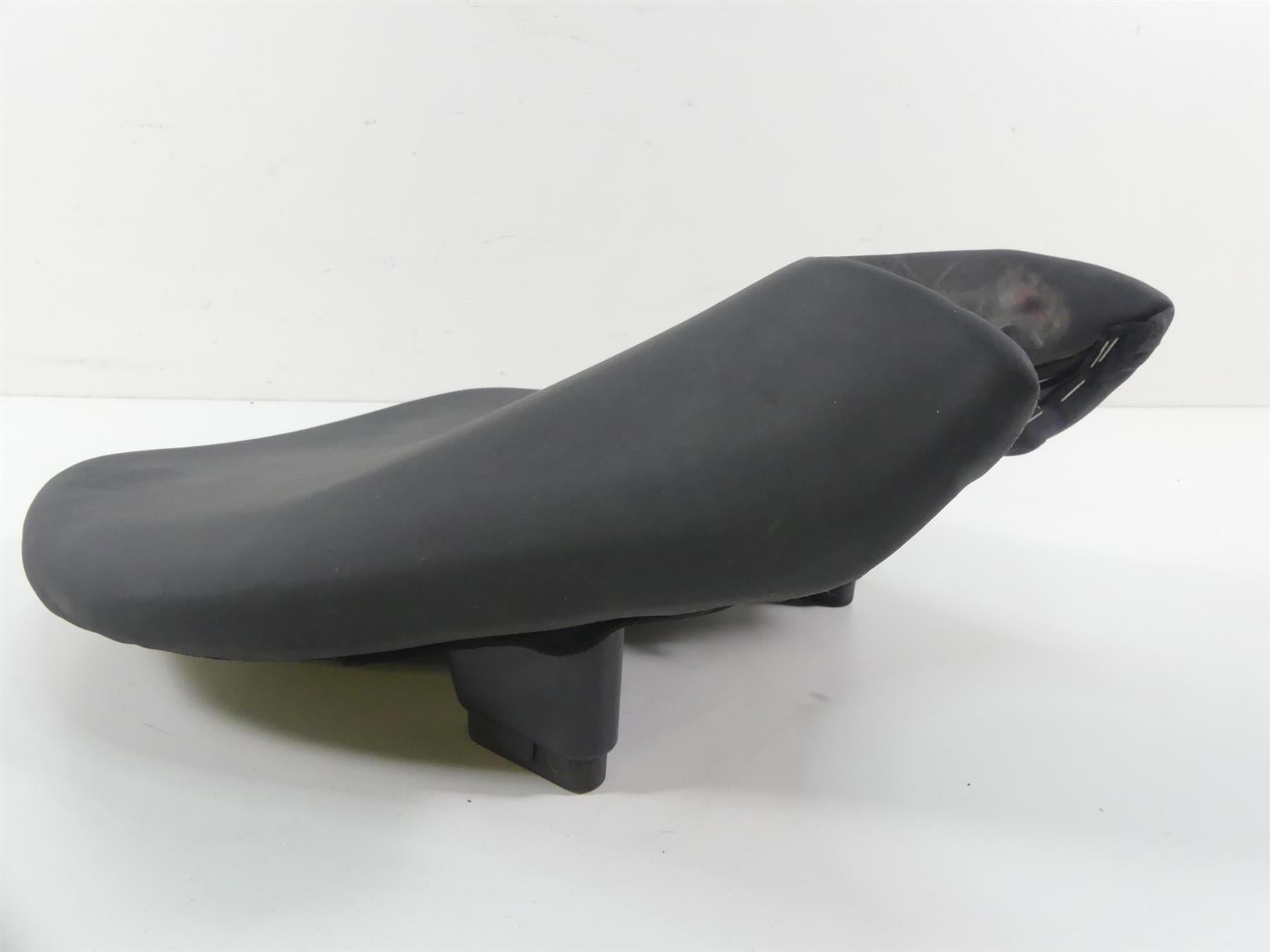 2010 Ducati Streetfighter 1098 S Front Driver Rider Saddle Seat 59511001A {{ shop.shopifyCountryName }} - Mototech271