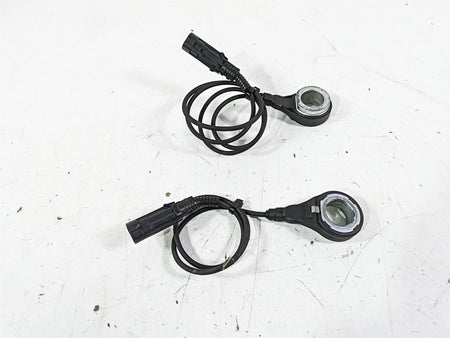 2015 Harley Touring FLHXS Street Glide Front Rear Abs Sensor Set 32700015 {{ shop.shopifyCountryName }} - Mototech271