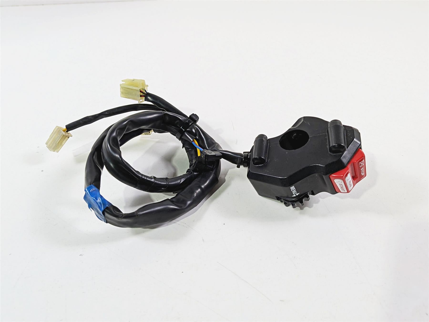 2016 Yamaha YZF R1 RN32 Right Menu Hand Control Switch 2CR-83963-00-00 {{ shop.shopifyCountryName }} - Mototech271