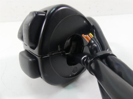 2011 Harley VRSCF Muscle Rod Left Hand Blinker Control Switch - Read 71682-06A {{ shop.shopifyCountryName }} - Mototech271