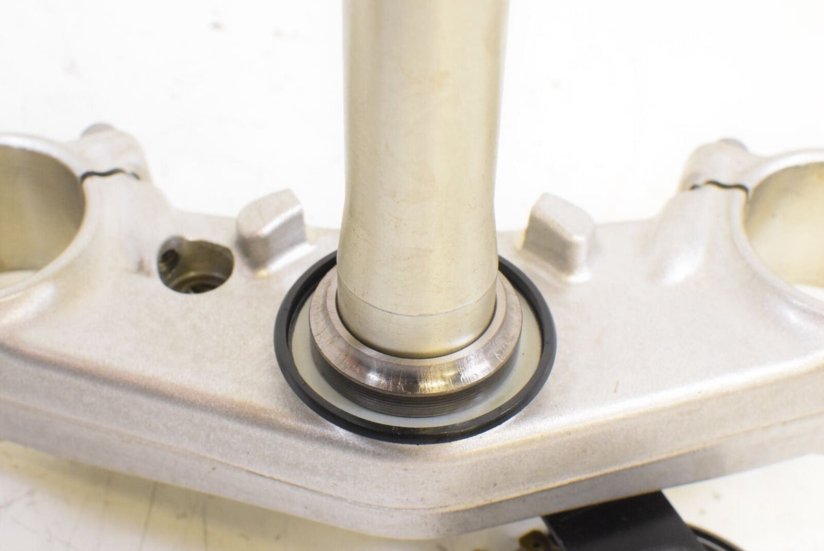 2012 Triumph Daytona 675 41mm Lower Triple Tree Steering Yoke T2044130 {{ shop.shopifyCountryName }} - Mototech271