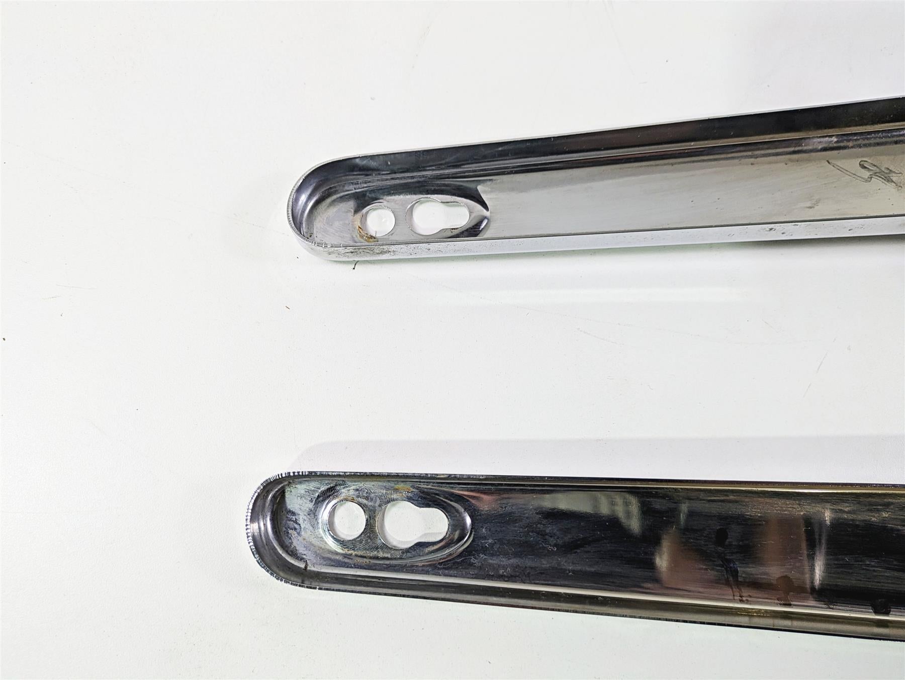 2011 Harley FXDC Dyna Super Glide Rear Fender Struts Braces 59138-06A 59171-06A {{ shop.shopifyCountryName }} - Mototech271