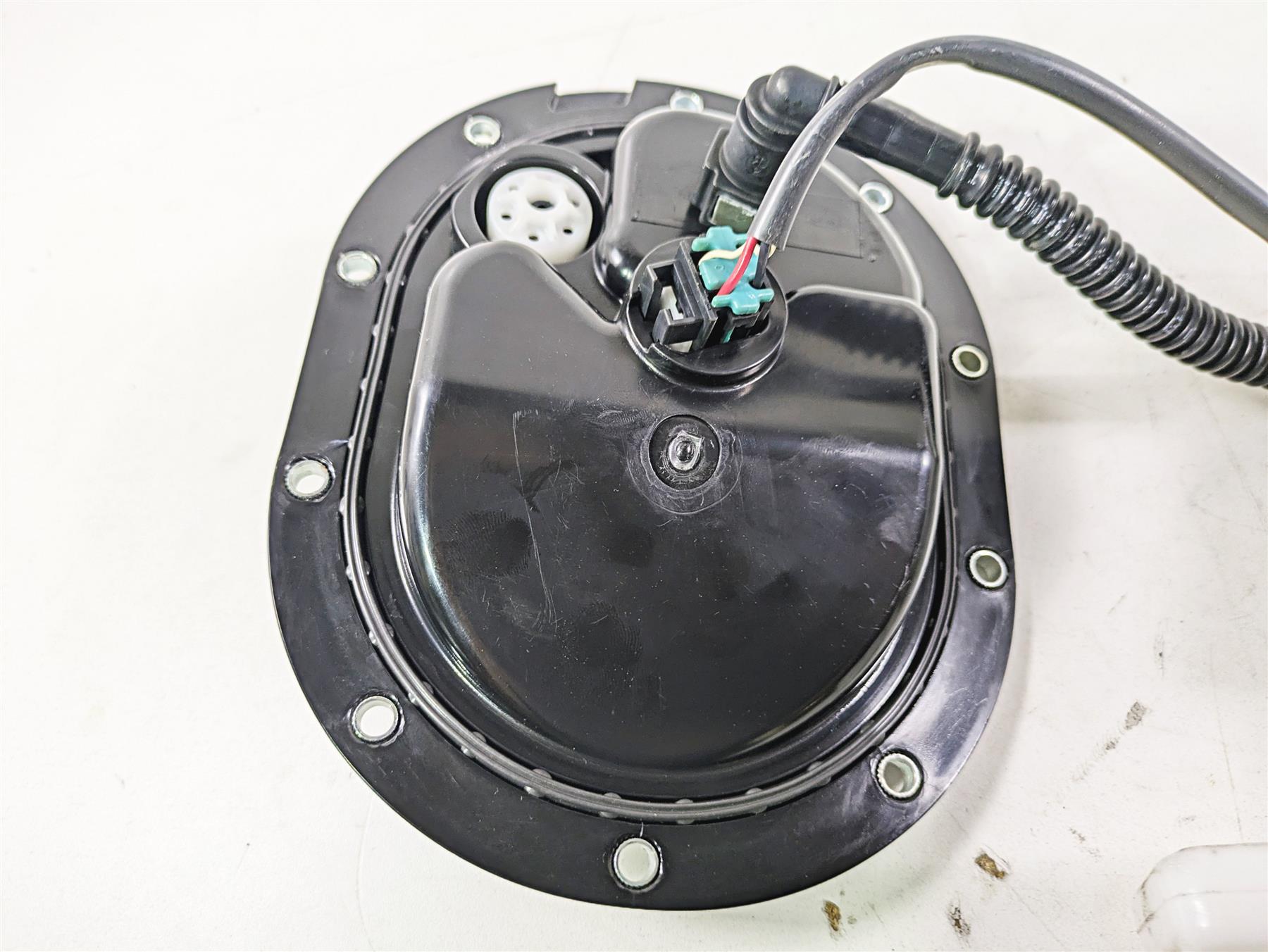 2019 Indian Chieftain Limited Fuel Gas Petrol Pump 9K Tested 2521374 {{ shop.shopifyCountryName }} - Mototech271