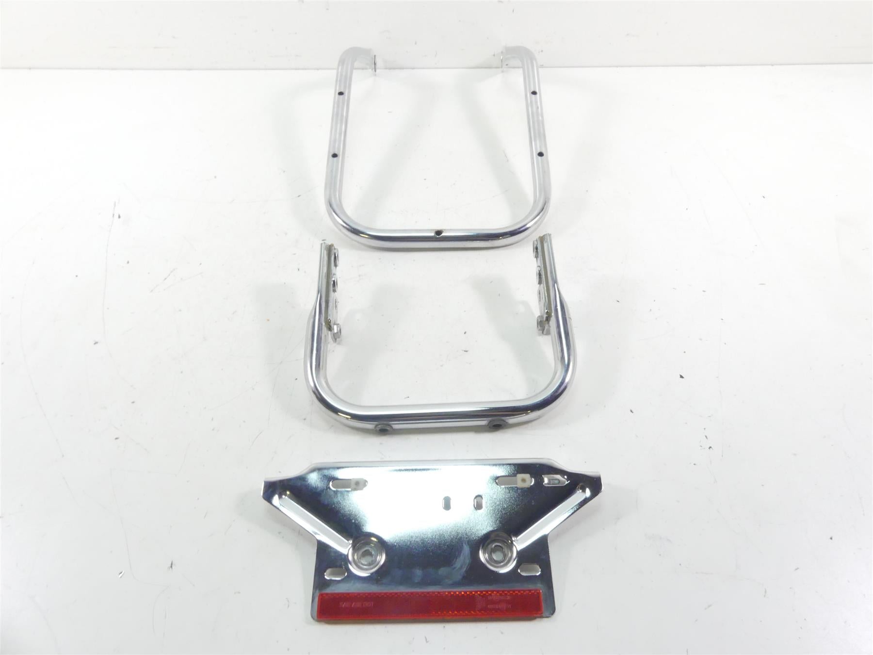 2007 Harley FLHTCU SE2 CVO Electra Glide Trunk Support Plate Holder 53801-98 {{ shop.shopifyCountryName }} - Mototech271