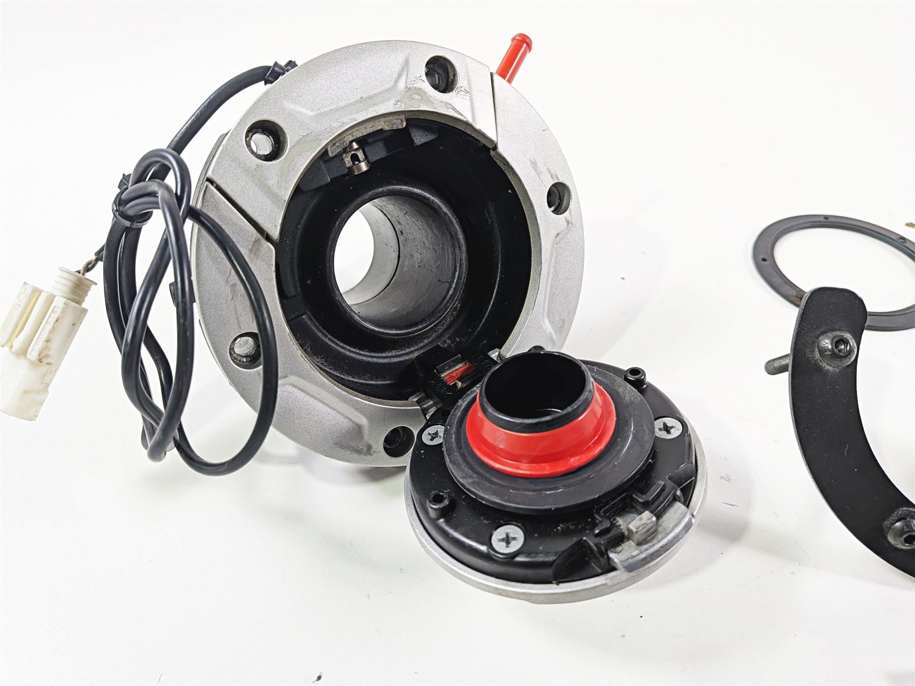 2016 BMW R1200RT RT RTW K52 Keyless Ride Fuel Gas Cap Lid 16118552106 {{ shop.shopifyCountryName }} - Mototech271