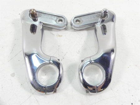 2011 Harley Touring FLTRX Road Glide Front Blinker Lights & Mounts Set 69272-05 {{ shop.shopifyCountryName }} - Mototech271
