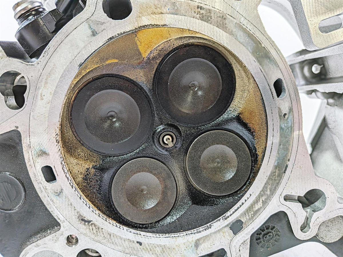 2019 BMW R1250GS K50 Left Cylinder Head Cylinderhead Cam Shaft 11128393757 {{ shop.shopifyCountryName }} - Mototech271