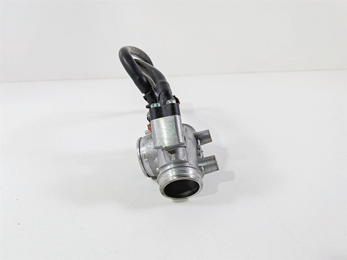 2010 Honda VT1300 CR Stateline Intake Manifold & Fuel Injectors 17111-MFR-670 {{ shop.shopifyCountryName }} - Mototech271
