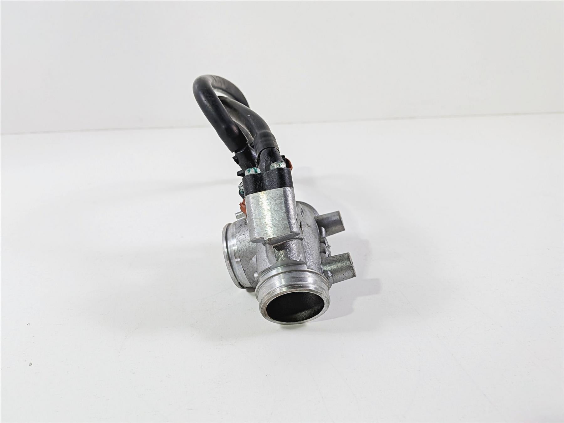2010 Honda VT1300 CR Stateline Intake Manifold & Fuel Injectors 17111-MFR-670 {{ shop.shopifyCountryName }} - Mototech271