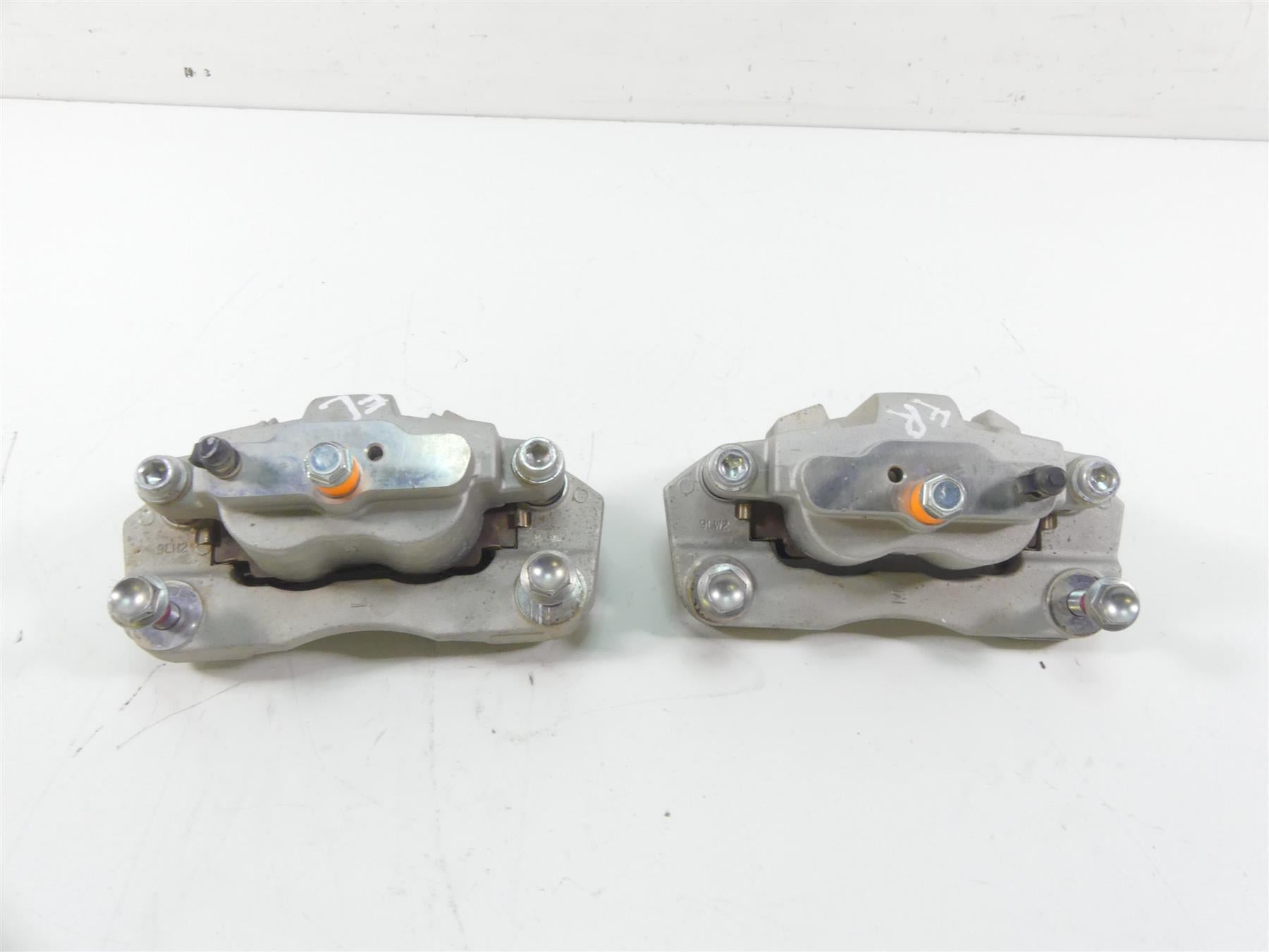 2021 Kawasaki Teryx KRX KRF 1000 Front Brake Caliper Set 43080-0221 43080-0222 {{ shop.shopifyCountryName }} - Mototech271