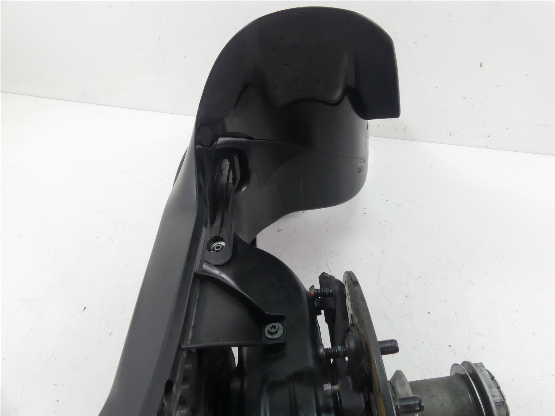2015 KTM 1290R Super Duke Swingarm Swing Arm Suspension & Axle 6130403004433 {{ shop.shopifyCountryName }} - Mototech271