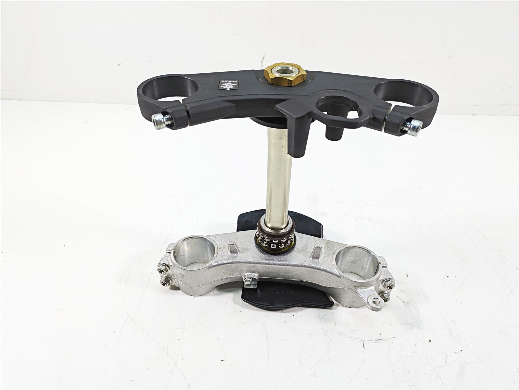 2022 Suzuki GSXR 750 Upper Lower Triple Tree Set -Read 51410-01H10 51311-01H00 {{ shop.shopifyCountryName }} - Mototech271