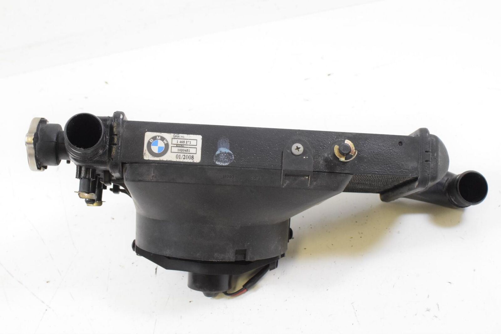 09 BMW K1200LT K1200 LT 89V3 Left Radiator Fan Hoses Reservoir 17111464875 {{ shop.shopifyCountryName }} - Mototech271