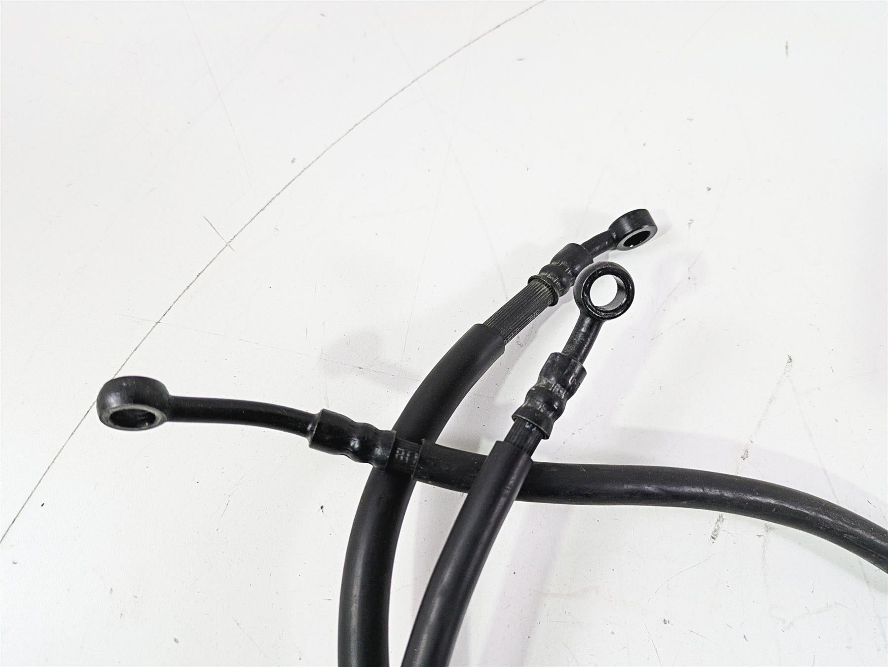 2012 Yamaha XT1200 Super Tenere Rear Abs Brake Line Set 23P-2581K-00-00 {{ shop.shopifyCountryName }} - Mototech271
