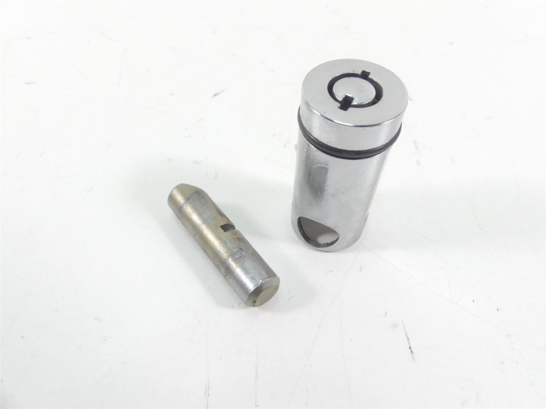 2011 Harley VRSCF Muscle Rod Ignition Switch Key Lock Set 70020-05 {{ shop.shopifyCountryName }} - Mototech271