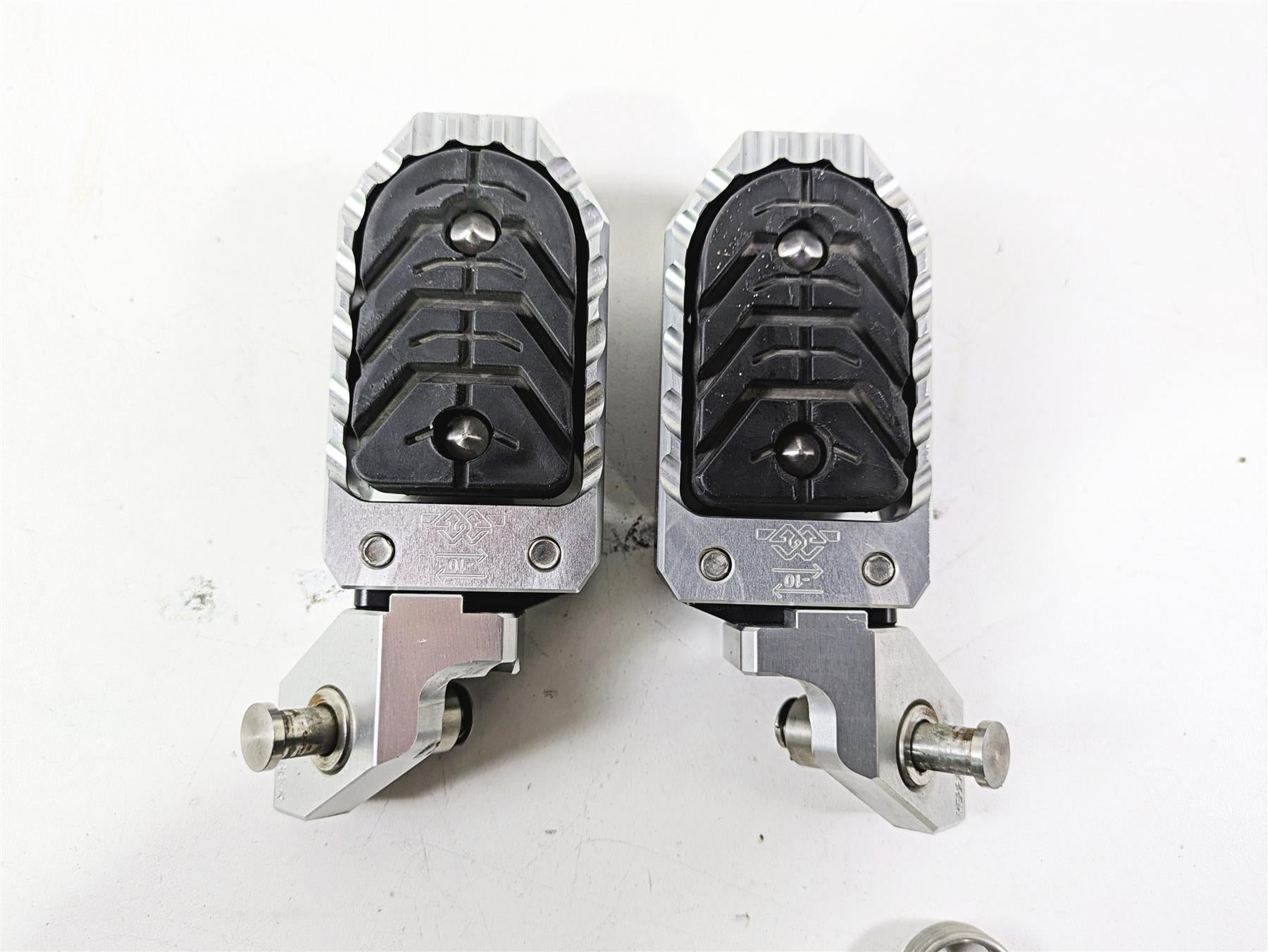 2021 BMW R1250GS K51 Adv Front Footpeg Rest Option 719 46719829532 46719829537 {{ shop.shopifyCountryName }} - Mototech271