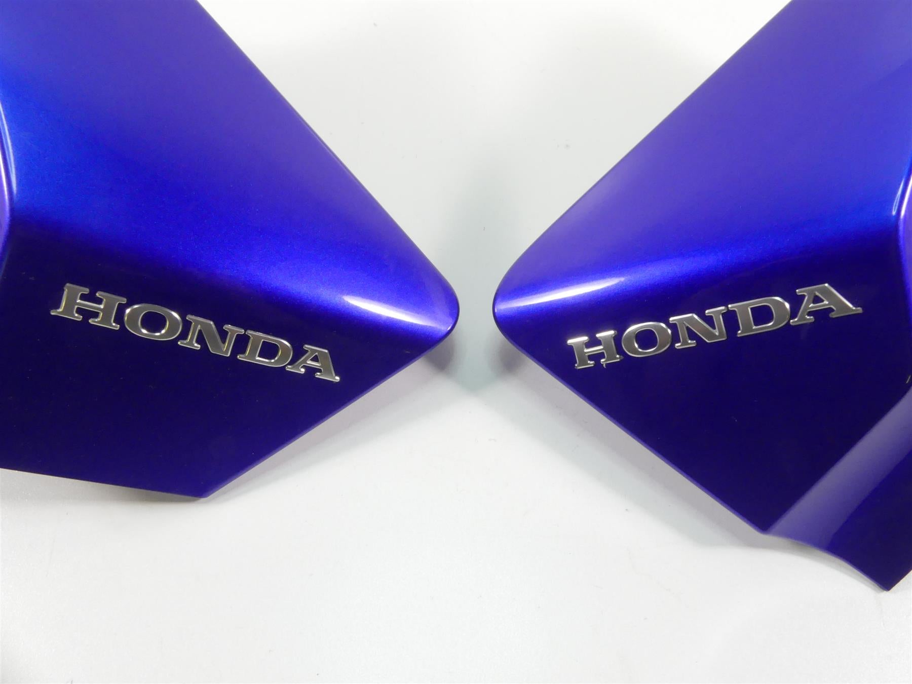2016 Honda VT1300 CRG Stateline Side Cover Fairing Cowl Set 83410-MFR-D10 {{ shop.shopifyCountryName }} - Mototech271