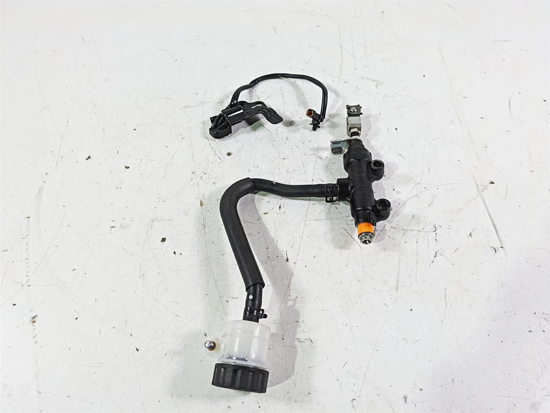 2020 Triumph Street Scrambler 900 Rear Brake Master Cylinder 14mm T2022560 {{ shop.shopifyCountryName }} - Mototech271