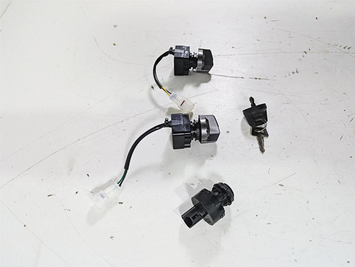 2022 Yamaha YXZ1000 R Ignition Light Awd Switch Set 1XD-H2510-10-00 {{ shop.shopifyCountryName }} - Mototech271