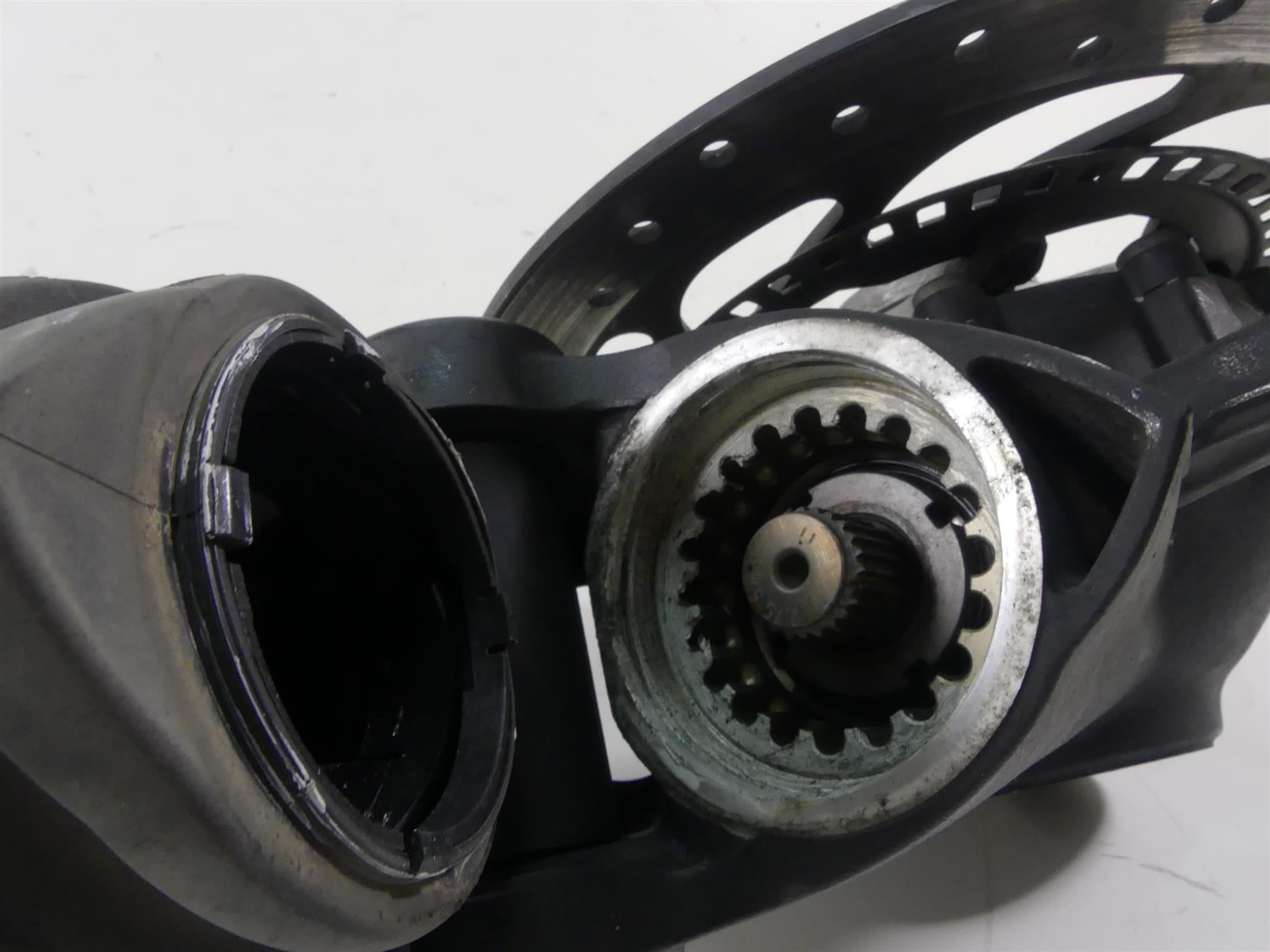 2015 BMW K1600GT K48 Swingarm Swing Arm Driveshaft Diff Set 33178528478 {{ shop.shopifyCountryName }} - Mototech271