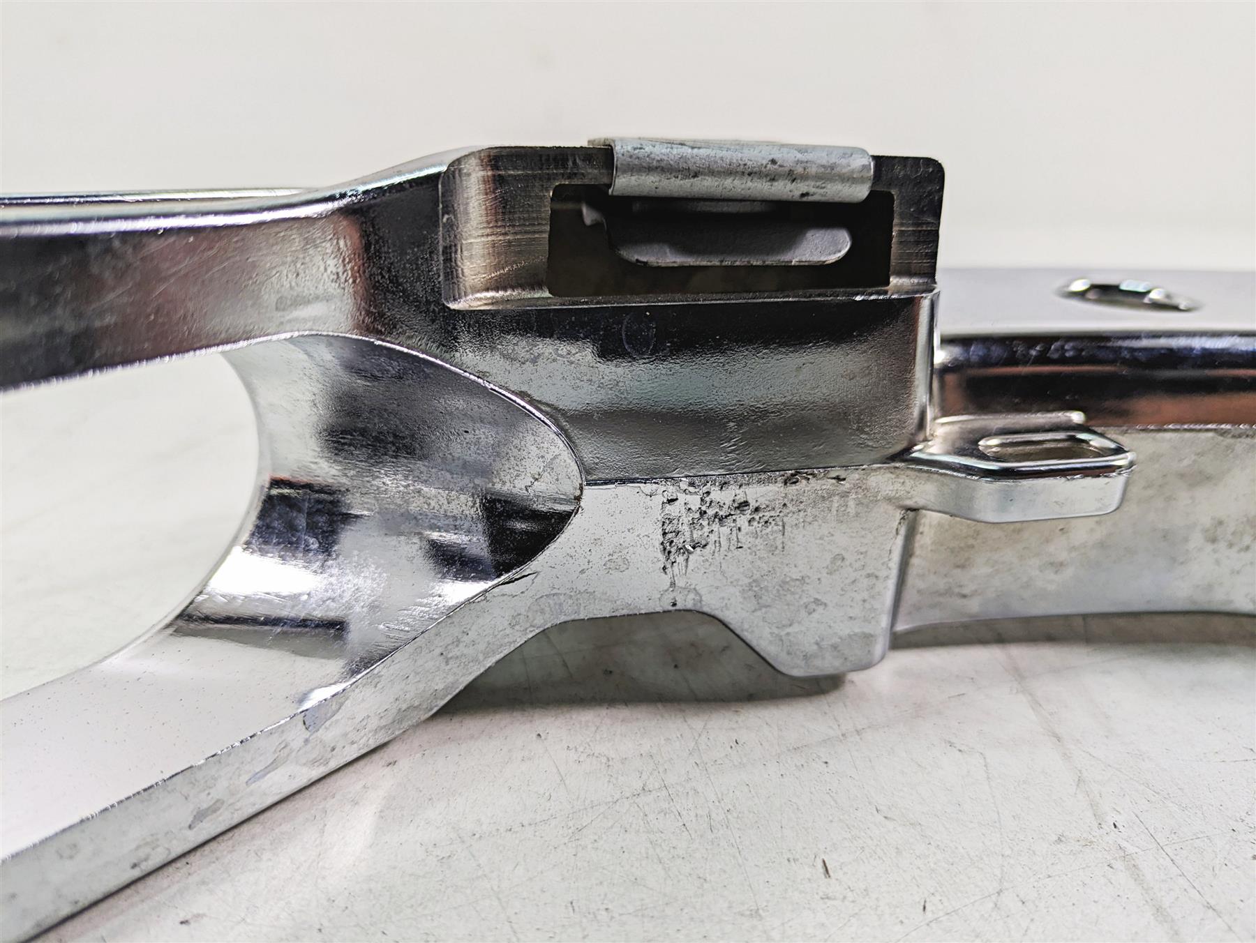2020 Harley Touring FLHX Street Glide Right Chrome Saddlebag Support 90200499 {{ shop.shopifyCountryName }} - Mototech271