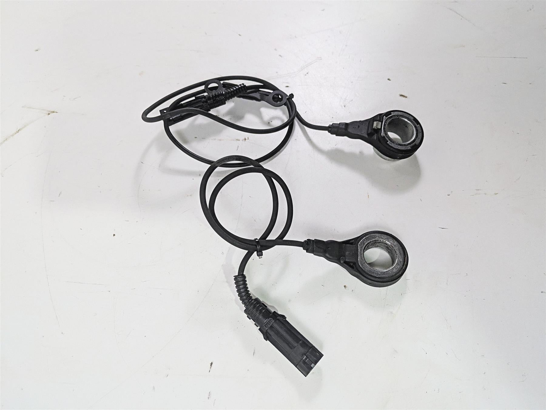 2014 Harley FLS Softail Slim Abs Wheel Speed Sensor Set 40982-11 40985-11 {{ shop.shopifyCountryName }} - Mototech271