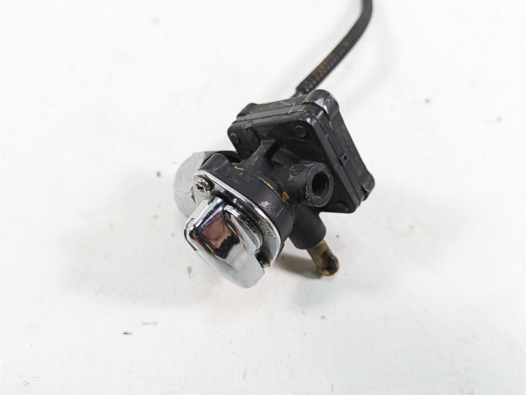 1999 Harley Dyna FXDL Low Rider Fuel Gas Petrol Valve Petcock 61338-94D {{ shop.shopifyCountryName }} - Mototech271
